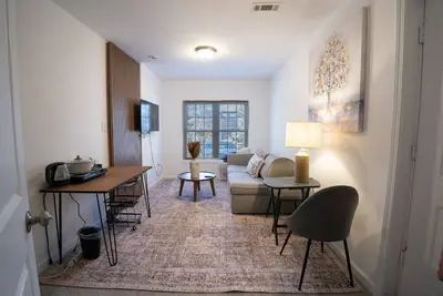 Image de Cozy studio in lovely Duluth with WiFi, Ac