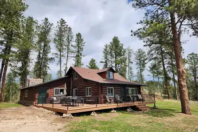 Image de Refined Rustic. Newly Updated! Pine Lodge: Cabin + Bunkhouse