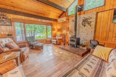 Image de Cozy cabin close to little bay de noc. Located on legendary trout waters