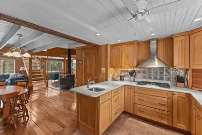 Image de The Ski Barn-Restored Historic Home Near Stowe/Jay