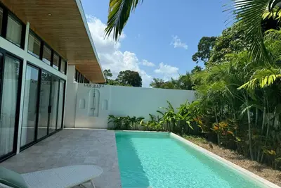Villa With Private Pool Near Fisherman's
