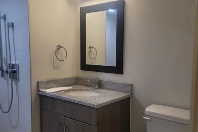 Image de Luxury Apartment in City with 10% for a week and 20% for Month/ Free Wifi