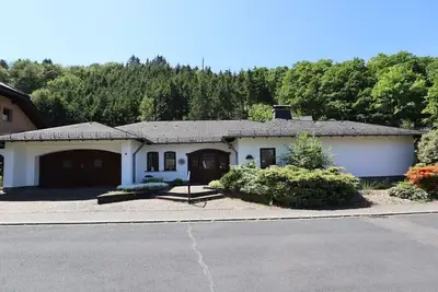 Image de Maison de vacances Eifel avec piscine