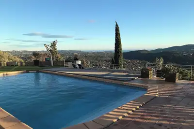 Image de Nid d'Aigle - Appartement avec vue à 180° sur la mer et Baie de Cannes