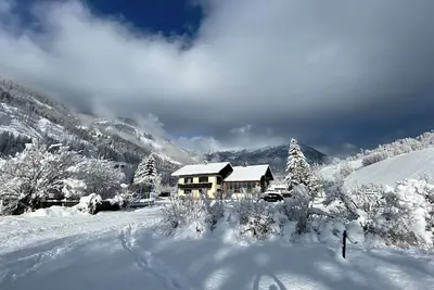 Image de Vacation apartment with private garden and small pond at the foot of the Großglockner!