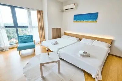 Image de 5 Pax Country Garden Danga Bay Seaside\/Johor Bahru with WiFi and Fitness Room