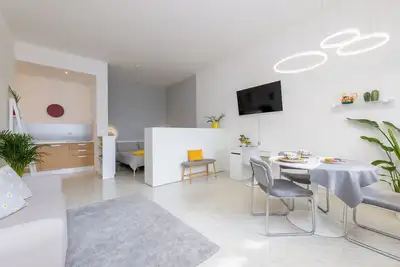 Image de Apartment for Two People – 1 Minute from the Sea and Close to the City Center