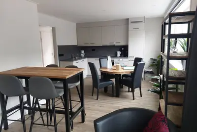 Image de South Street 105 1 New apartment with sauna