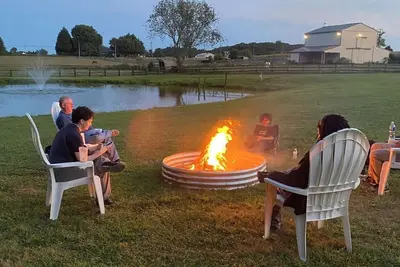 Image de Rustic Elegance Meets Outdoor Charm - 2 bedroom Middletown