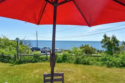 Image de New to our 2025 Inventory! 2 bedroom home, sleeping 5, steps from Beach