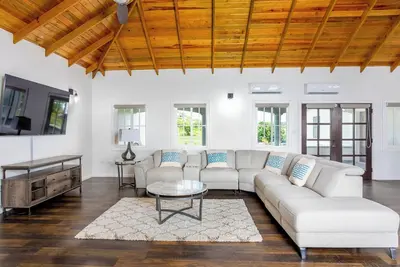 Image de The Humming Bird Villa - 3 Bed, 3. 5 Bath