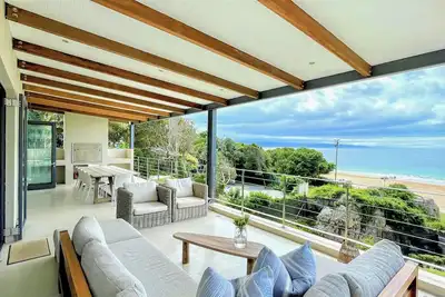 Image de Estrella Residence - Quatre Chambres Villa, Couchages 12