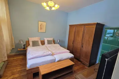 Image de Spacious apartment for up to 4 people in Wansdorf in a listed building