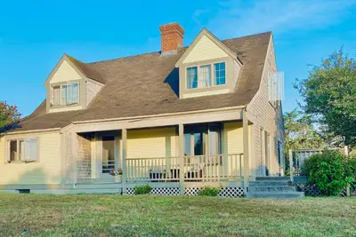Image de Miacomet area home near golfing, Bartlett Farm, Cisco Brewery and Cisco Beach