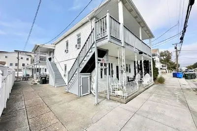 Image de Only 1. 5 Blks to Beach, Boardwalk, 2bd apartment in Wildwood with WiFi access
