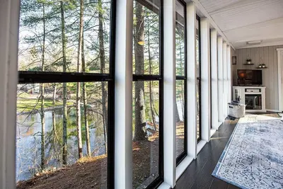 Image de Riverside Retreat- A small cabin for big memories!