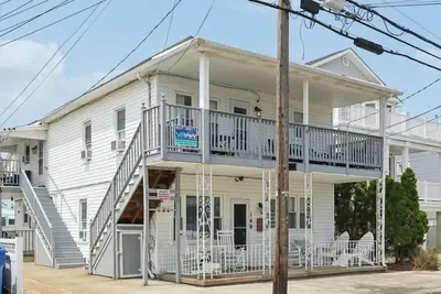 Image de 2nd Fl 2bd apartment Wildwood 2 1/4 Blks to Beach, Boardwalk, Convention Center
