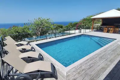 Villa 4 étoiles vue imprenable Le Roc de Malendure