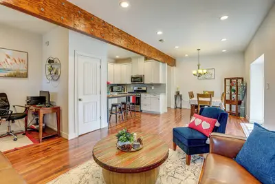 Image de 2 Mi to Dtwn Denver: Home w/ Large Yard!
