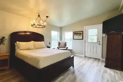 Image de Wandering Oaks Home @Sky Meadows Ranch