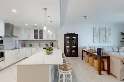 Image de South Bay Beach Club #11 - 4 bedroom 4 bathroom Unit