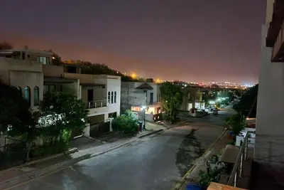 Image de Spacious 5-bedroom house in charming Rawalpindi with WiFi and Ac