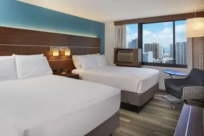 Image de Family Escape to Waikiki, Twin Queen Beds, Free Breakfast, Holiday Inn Express