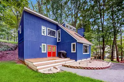 Image de Splendid dog-friendly home with deck, W/D, free Wifi & gas grill