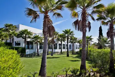 Image de A hidden gem in the Algarve with stunning outdoor spaces.