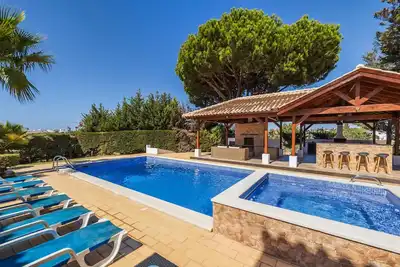 Image de Escape to Algarve luxury with a private pool and fabulous gazebo.