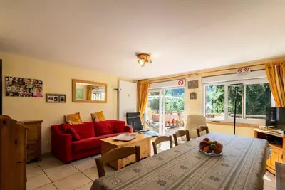 Image de 3 pièces 6/8 personnes exposé Sud Est 3*