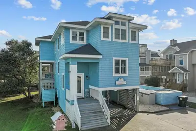 Image de 1750 - Cool Winds, coastal living in the spacious 5-bedroom home located in the beautiful Corolla