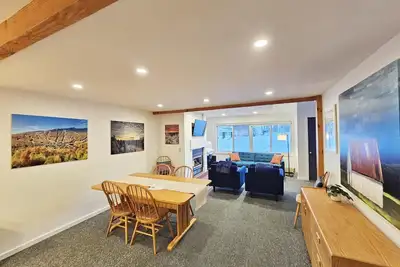 Image de Family-Friendly Getaway in Stowe Condo, Walkable!