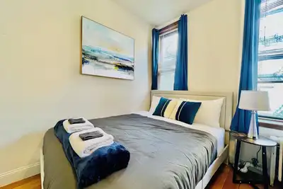 Image de Charming 2-Bd Near Central Park\n