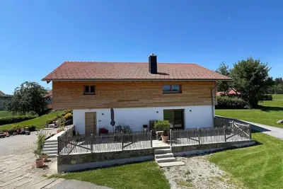 Image de Old farmhouse with loft apartment