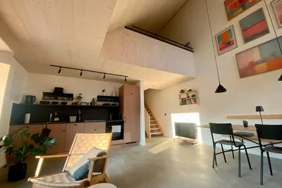 Image de Appartement \"Noir\" avec vue sur les montagnes, balcon et Wi-Fi