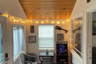 Image de Cozy 2 bedroom home close to fountainsquare and Downtown Indy with WiFi Ac Heat