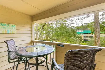 Image de Beach & Pool Access: Tranquil Hilton Head Getaway