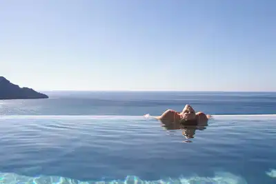 Image de Your Hestia away from home: Elegant 6br Villa