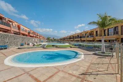 Image de Appartement de vacances 'Costa Del Silencio Atlántico I' avec piscine partagée, terrasse et Wi-Fi