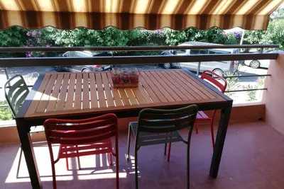 Image de Studio cabine climatisé avec Wifi près de la plage