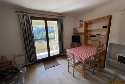 Image de Studio-cabine avec balcon proche pistes et parking