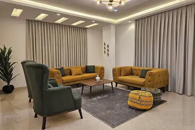 Image de Newly Furnished 3-Bedroom Apartment – Spacious, Modern