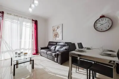 Image de This apartment is a 2 bedroom(s), 1 bathrooms, located in St. Julian's, null.
