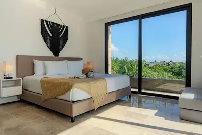 Image de Sea Tower Studio | Infinity Pool w/ Ocean View