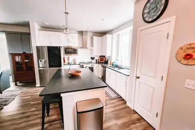 Image de Gorgeous 3Bdrm\/3bath Pet Friendly Mtn Views\n\n
