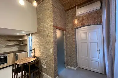 Image de Central and quiet 1-bedroom on Andrassy út Budapest