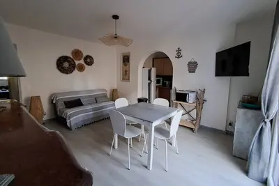 Image de Appartement cosy dans une impasse d'un quartier central et résidentiel