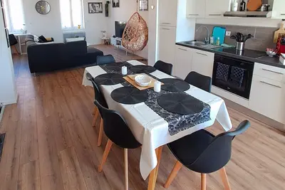 Image de Appartement Be Zen ô Bizet, jusqu'à 5 personnes. Animaux de compagnie acceptés