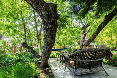 Image de Charming fully Renovated  3-bedroom 3-bath Home in Studio City with WiFi and Ac